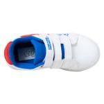 Zapatos-deportivos-para-niño-pequeño